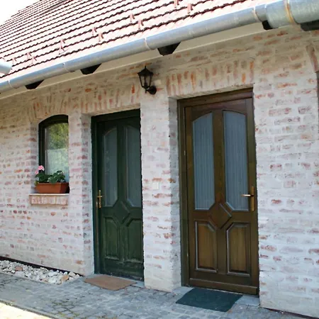 Rabagyarmati Apartman II Buitenkant foto